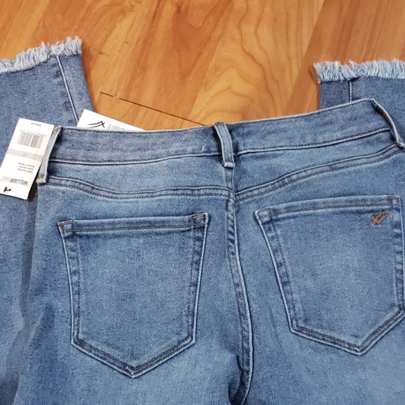 William Rast Women's Perfect Skinny Ankle Jean. - Picture 3 of 4